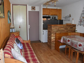 Appartement central avec balcon, proche commerces et téléphérique, parking privé, 4 personnes - FR-1-464-104